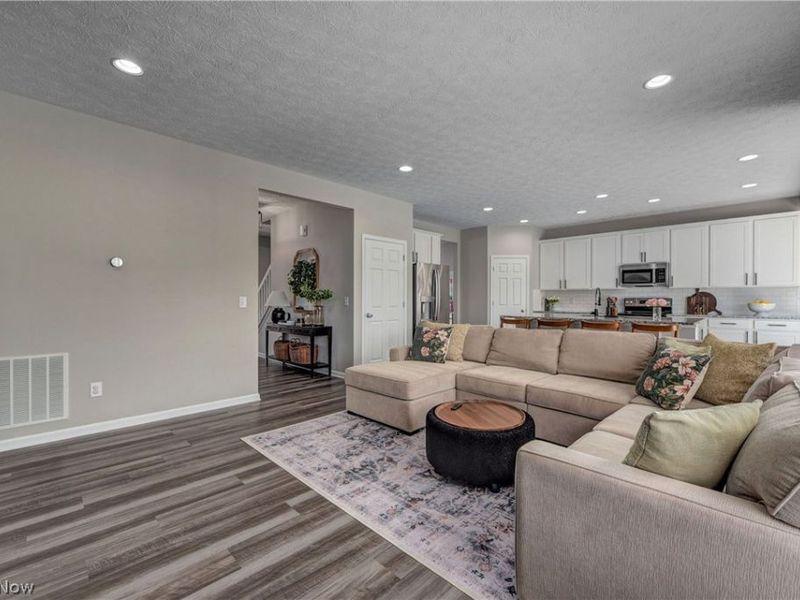 8133 Ashford Circle, North Ridgeville, OH 44039 Photo 15