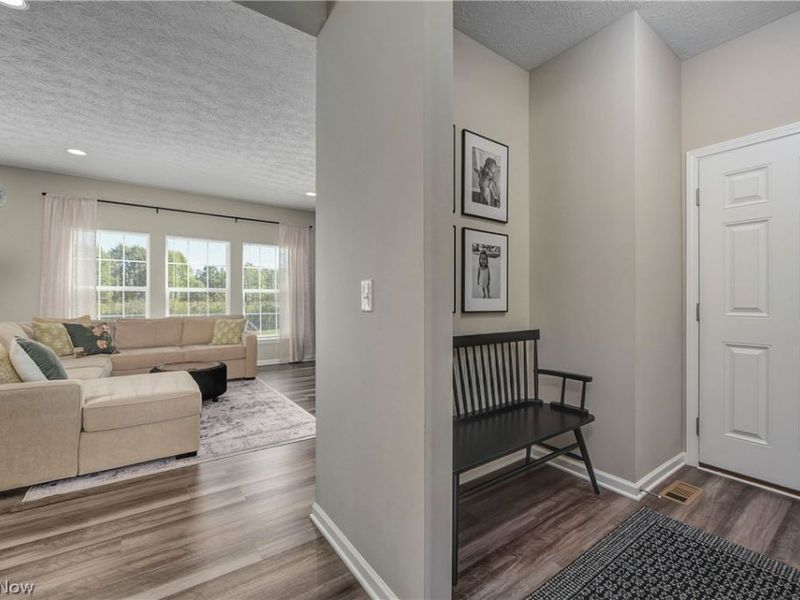 8133 Ashford Circle, North Ridgeville, OH 44039 Photo 17