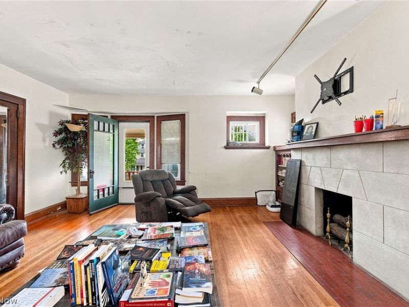 1703-1705 Glenmont Road , Cleveland Heights, OH 44118 Photo 6