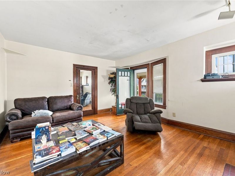 1703-1705 Glenmont Road , Cleveland Heights, OH 44118 Photo 7