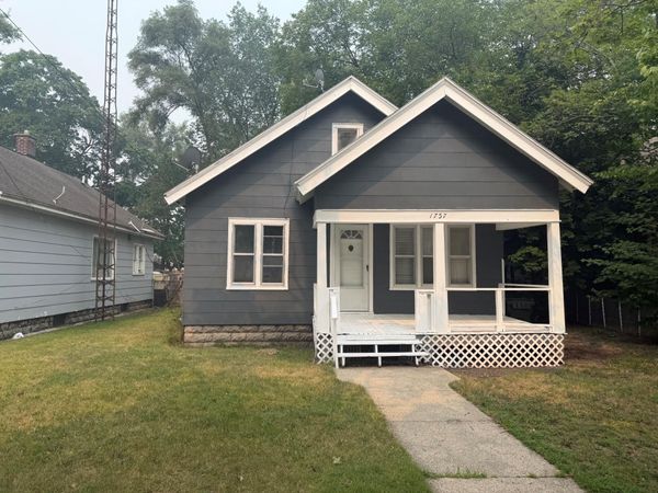 1757 Smith Street, Muskegon, MI 49442