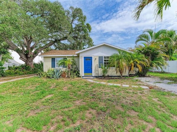 1300 LOMA LINDA COURT , SARASOTA, FL 34239