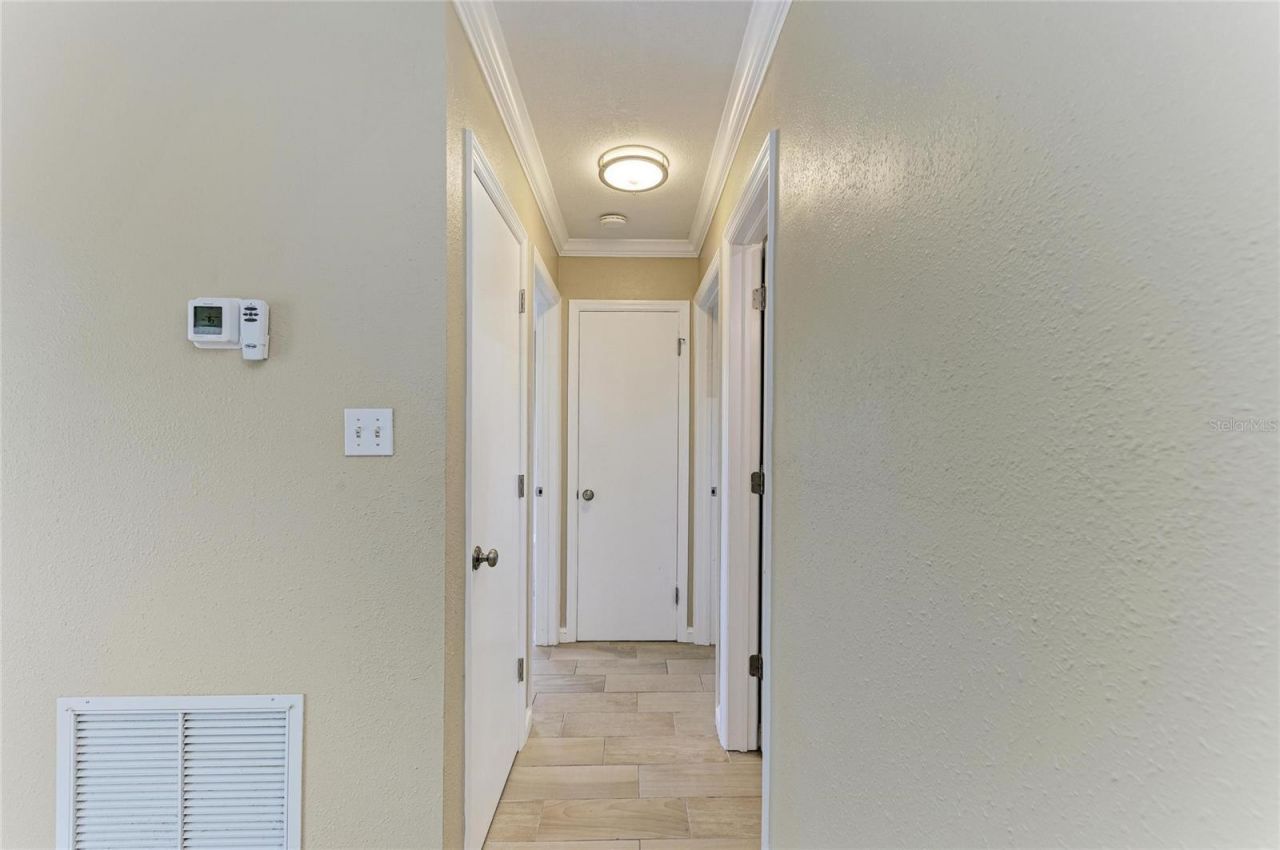 1300 Loma Linda Court , Sarasota, FL 34239 Photo