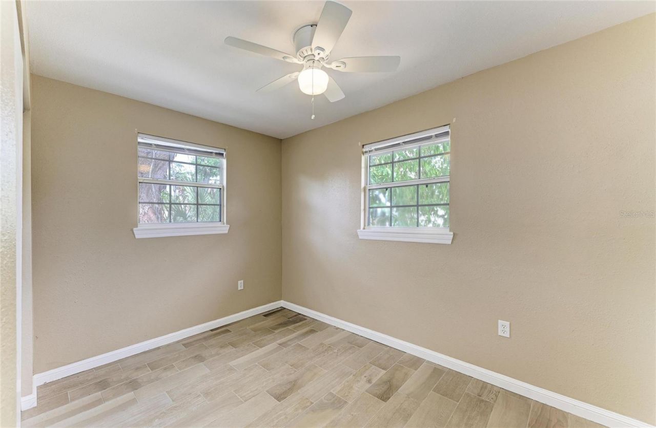 1300 Loma Linda Court , Sarasota, FL 34239 Photo
