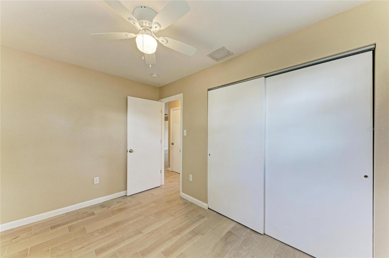 1300 Loma Linda Court , Sarasota, FL 34239 Photo