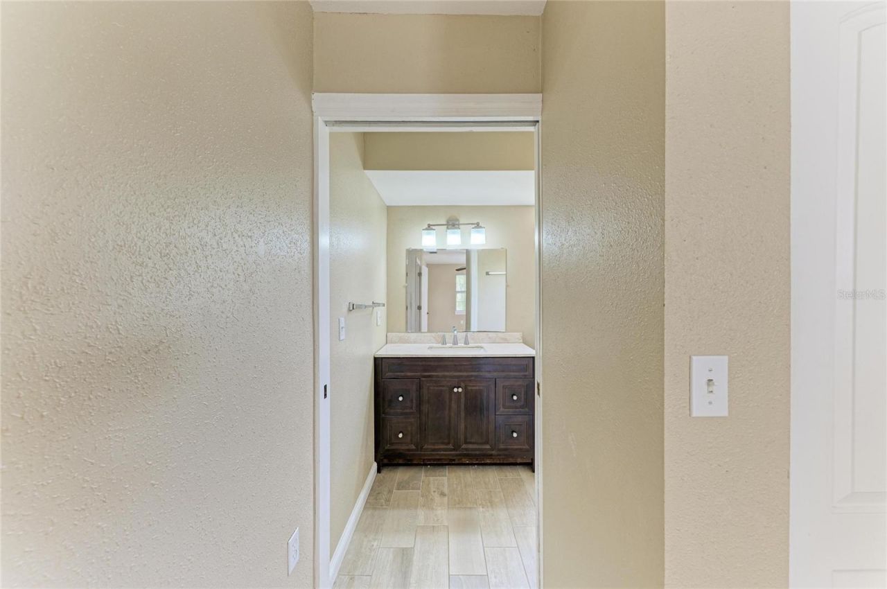 1300 Loma Linda Court , Sarasota, FL 34239 Photo