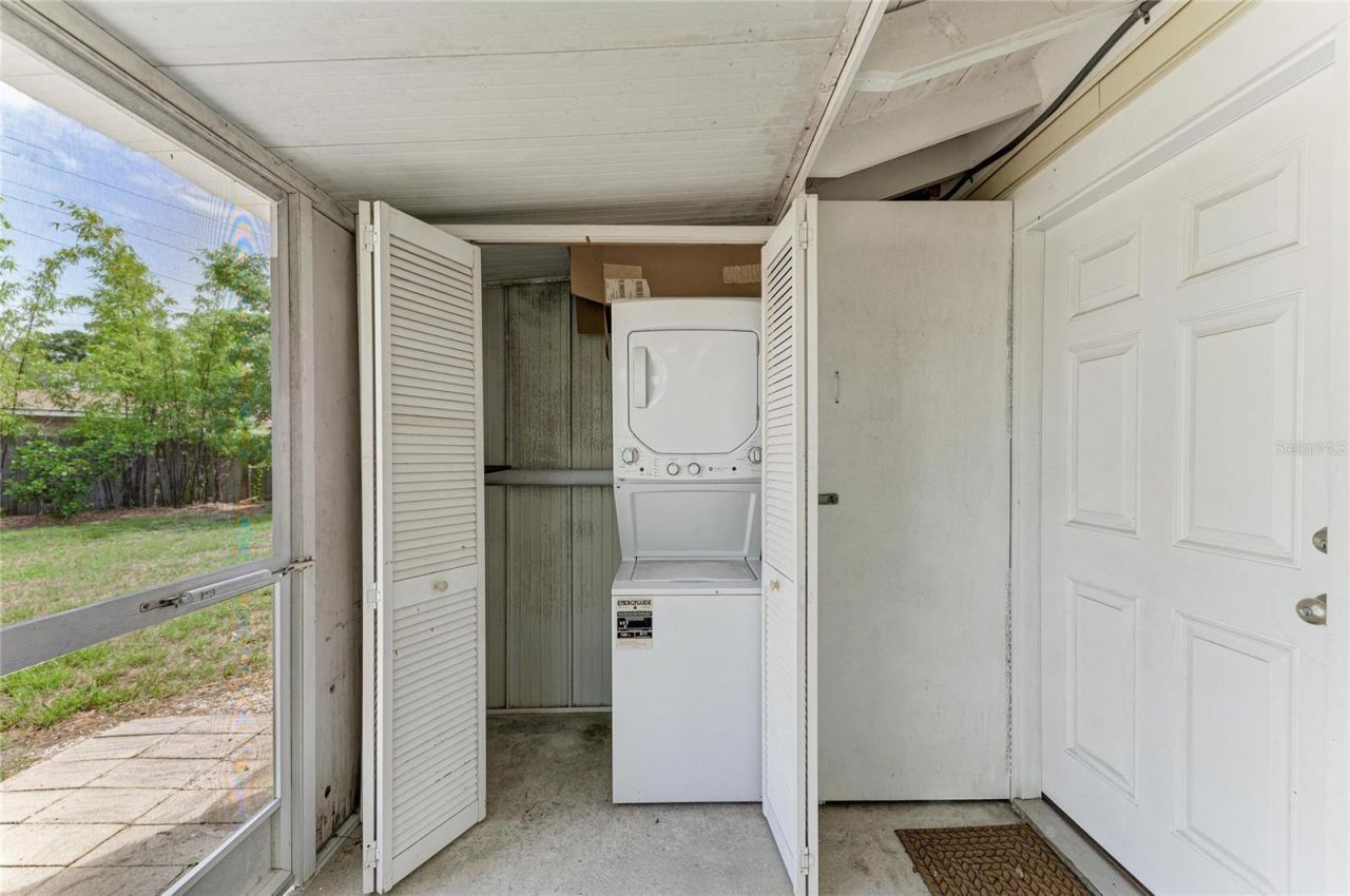 1300 Loma Linda Court , Sarasota, FL 34239 Photo