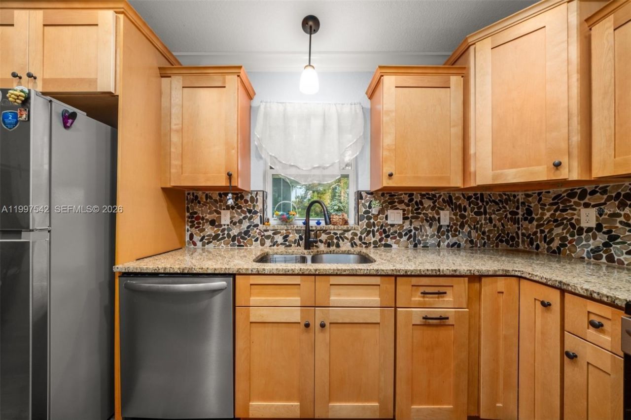 112 NE Bimini Street Ne, Lake Placid, FL 33852 Photo