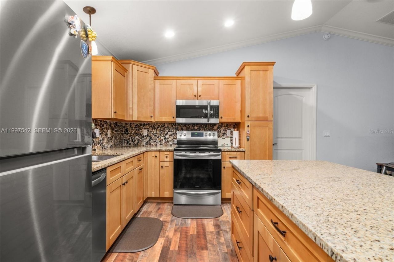 112 NE Bimini Street Ne, Lake Placid, FL 33852 Photo