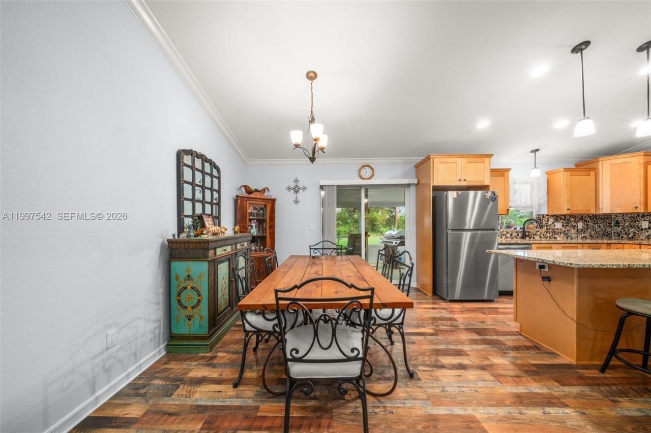 112 NE Bimini Street Ne, Lake Placid, FL 33852 Photo