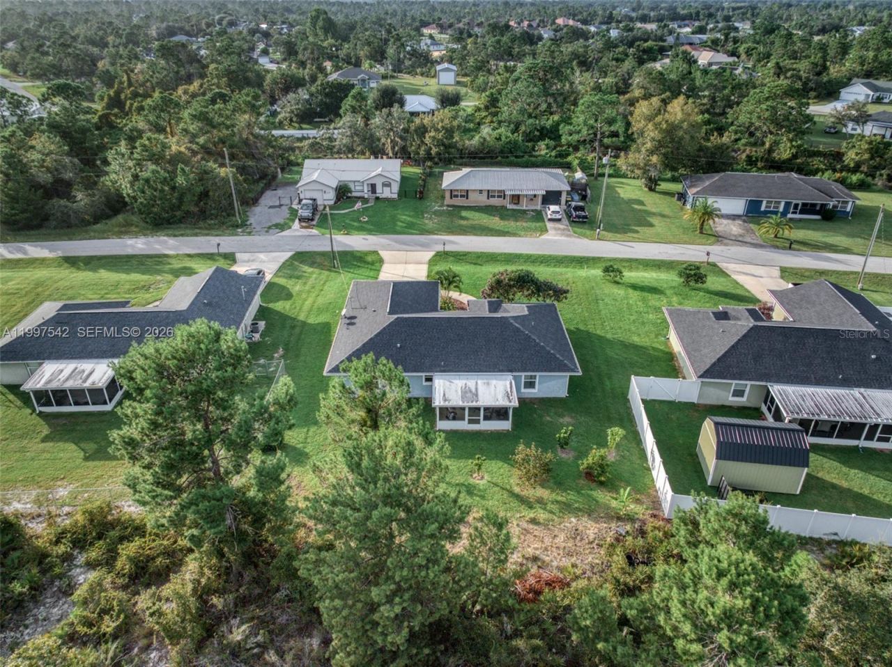 112 NE Bimini Street Ne, Lake Placid, FL 33852 Photo