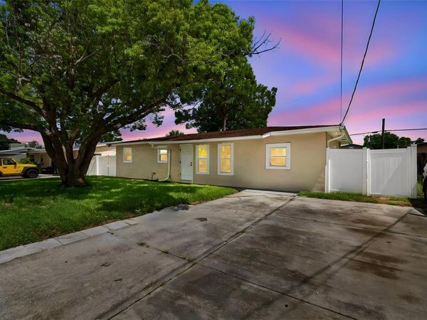 4417 W FAIRVIEW HEIGHTS , TAMPA, FL 33616