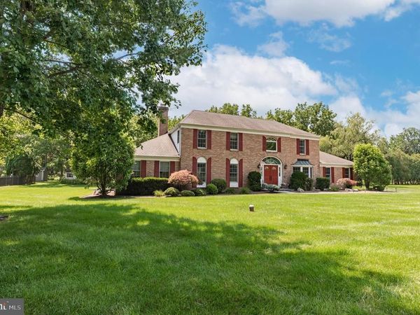 5765 N DEER RUN ROAD , DOYLESTOWN, PA 18902