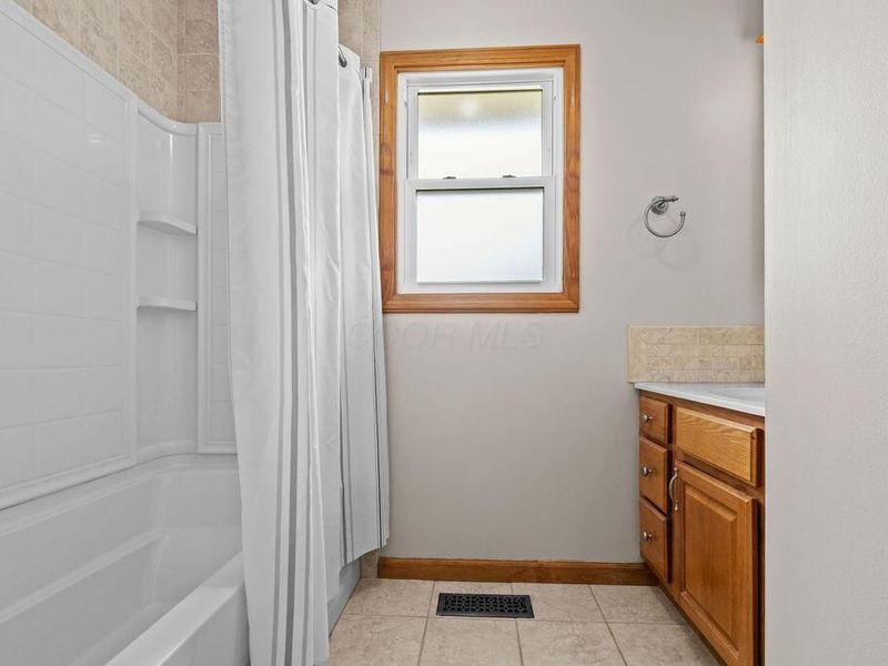 2 Upland Terrace , Mount Vernon, OH 43050 Photo 17