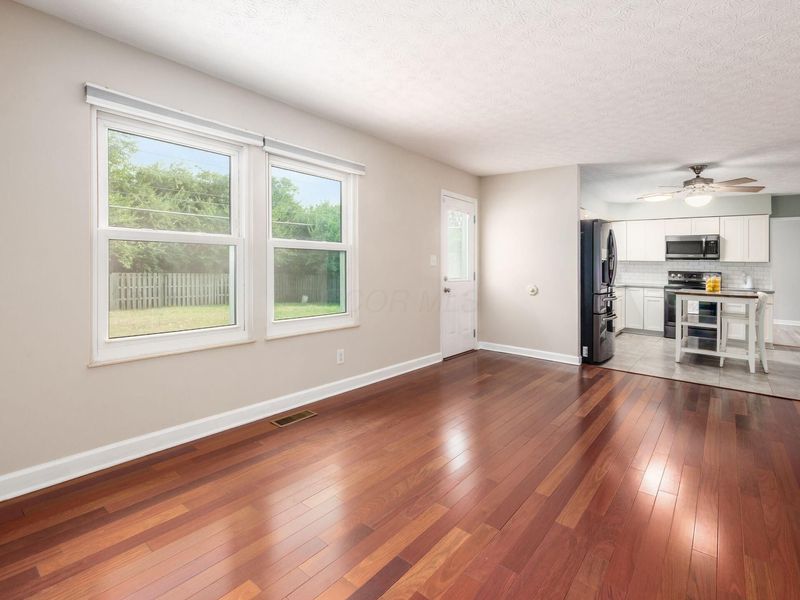 3800 Dinsmore Castle Drive , Columbus, OH 43221 Photo 13