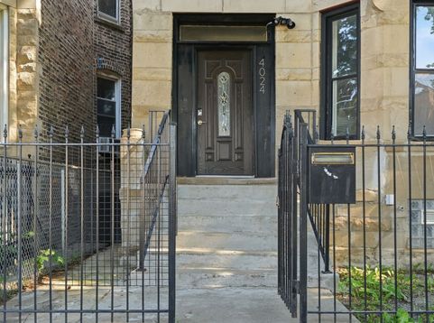 Main Photo