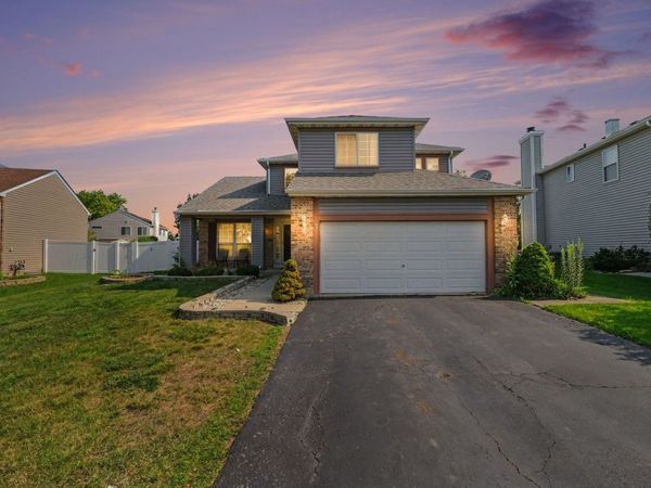 836 Tallgrass Drive , Bartlett, IL 60103