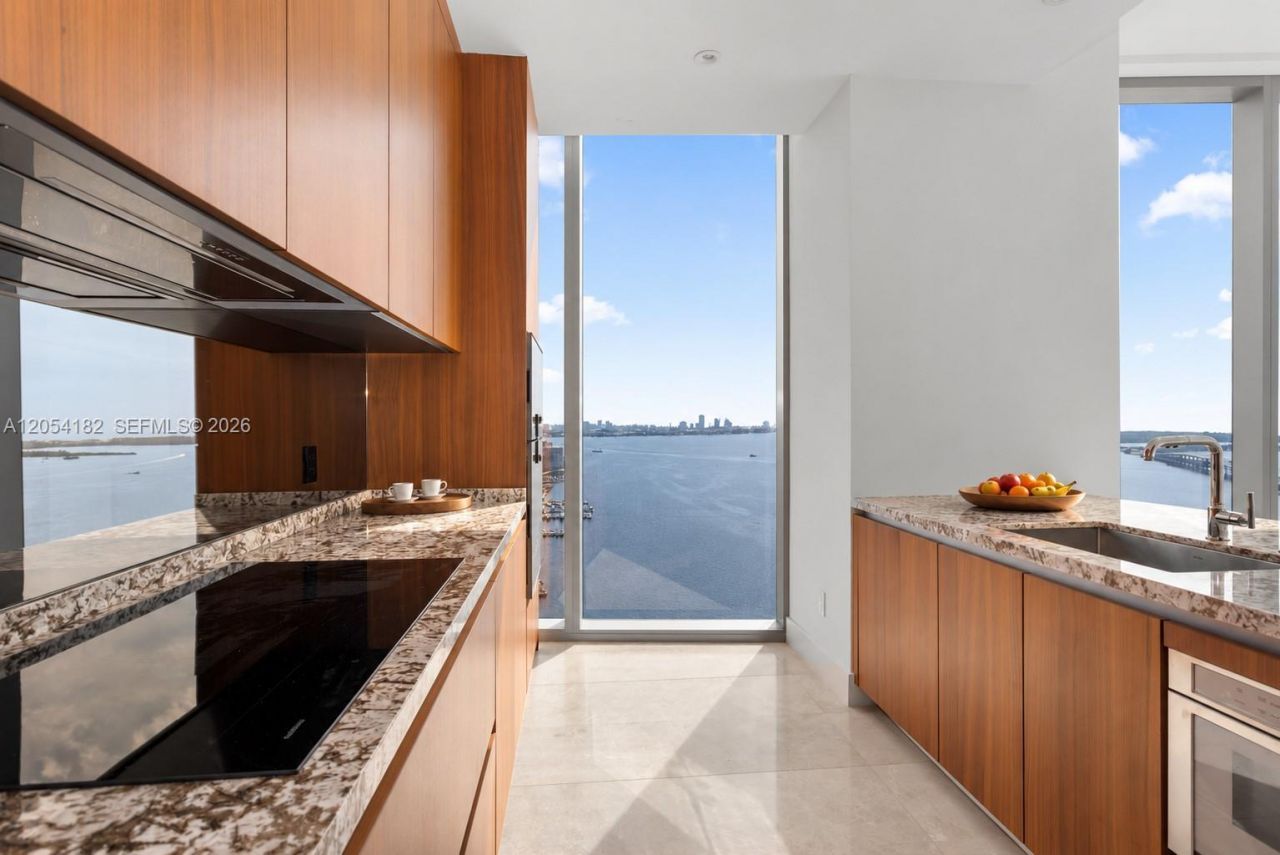 175 SE 25th Rd, Unit 2701, Miami, FL 33129 Photo