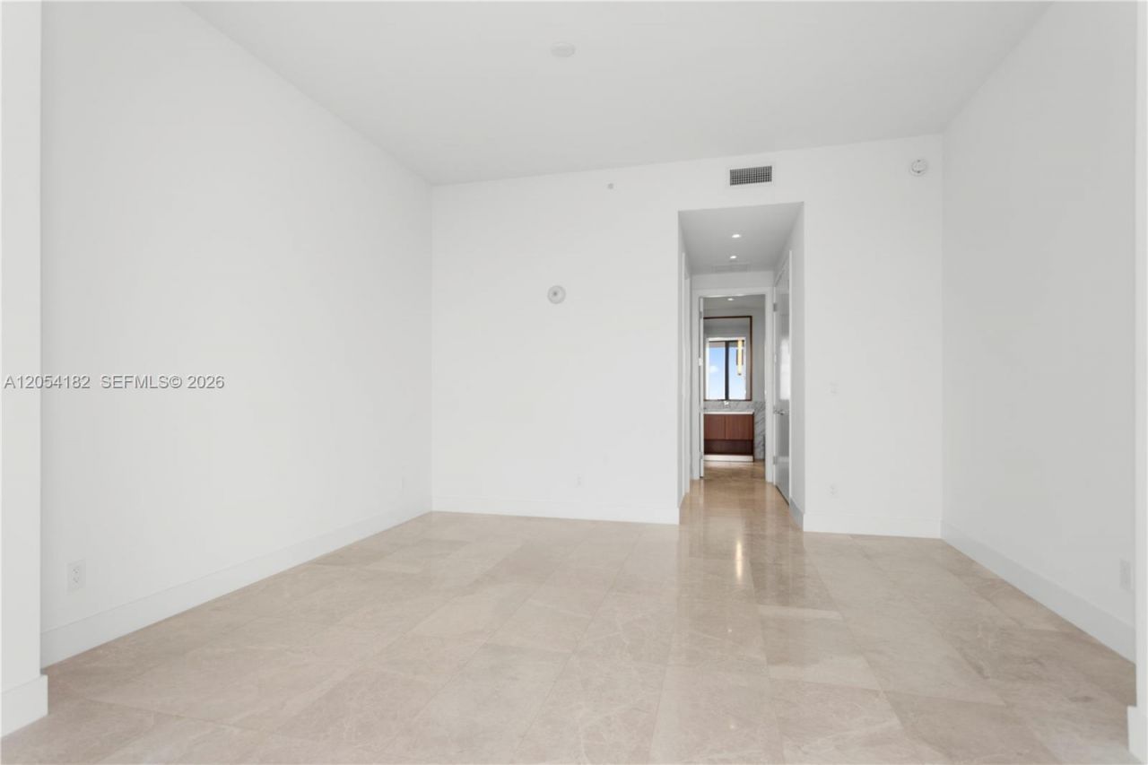 175 SE 25th Rd, Unit 2701, Miami, FL 33129 Photo
