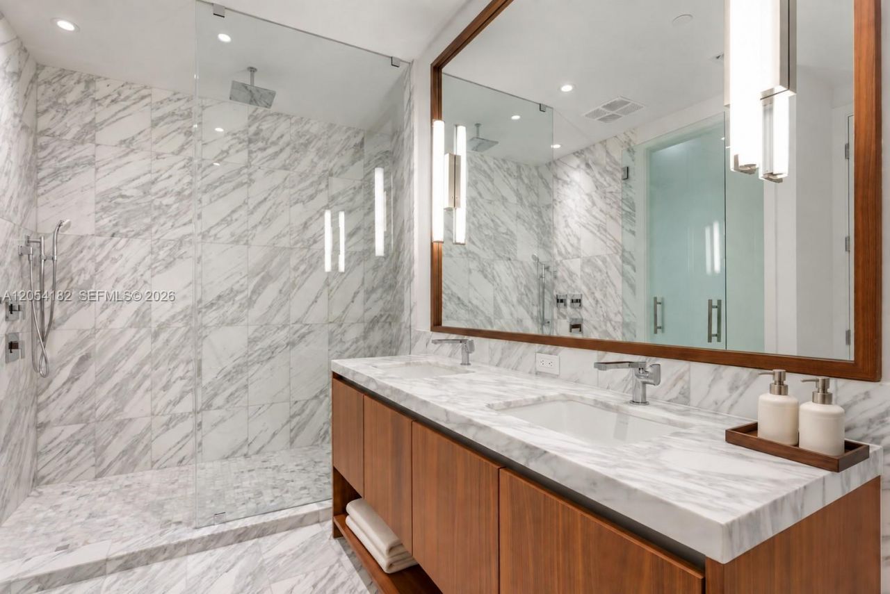 175 SE 25th Rd, Unit 2701, Miami, FL 33129 Photo