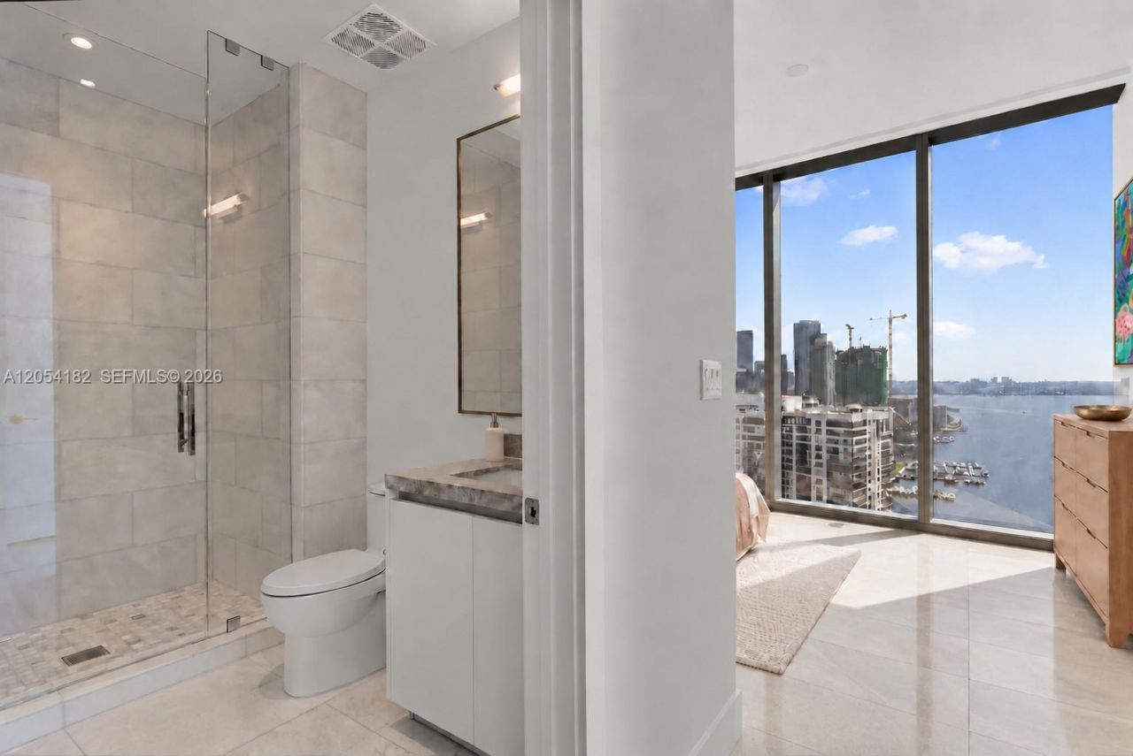 175 SE 25th Rd, Unit 2701, Miami, FL 33129 Photo