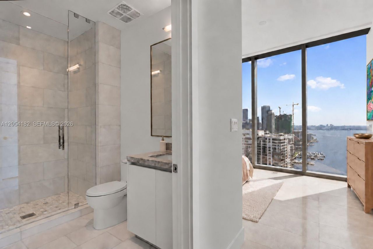 175 SE 25th Rd, Unit 2701, Miami, FL 33129 Photo