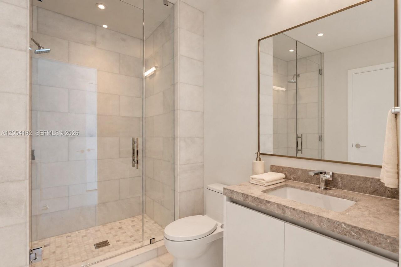 175 SE 25th Rd, Unit 2701, Miami, FL 33129 Photo