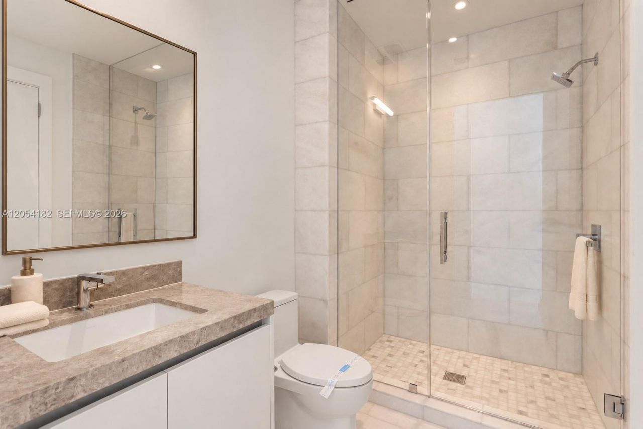175 SE 25th Rd, Unit 2701, Miami, FL 33129 Photo