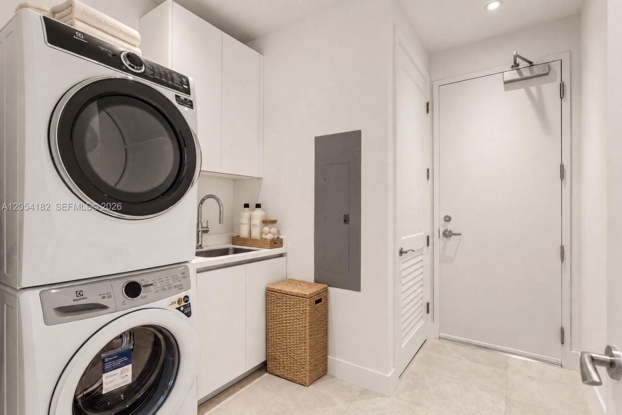 175 SE 25th Rd, Unit 2701, Miami, FL 33129 Photo