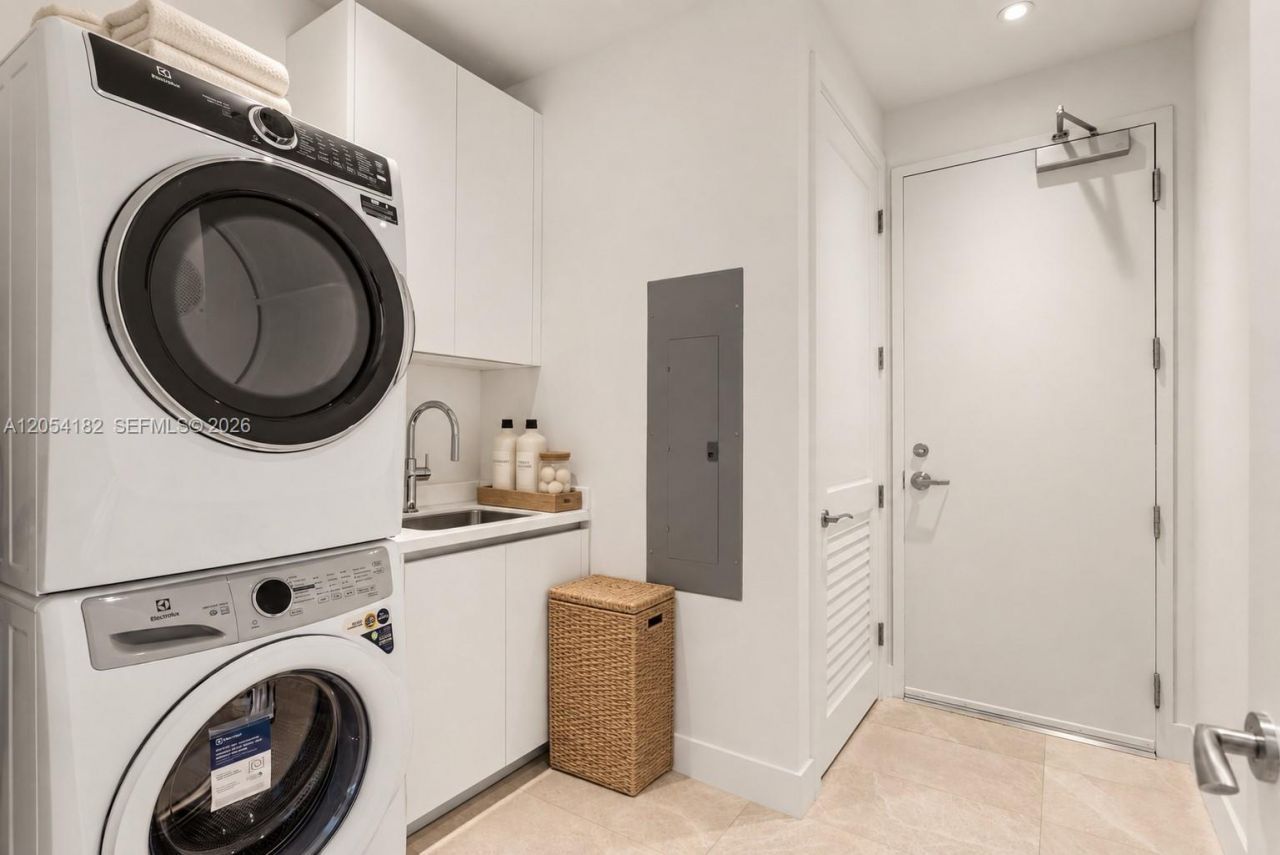 175 SE 25th Rd, Unit 2701, Miami, FL 33129 Photo