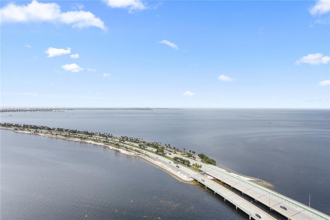 175 SE 25th Rd, Unit 2701, Miami, FL 33129 Photo