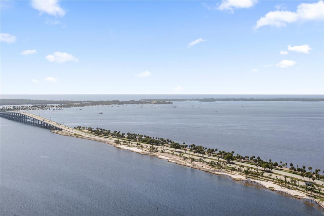 175 SE 25th Rd, Unit 2701, Miami, FL 33129 Photo