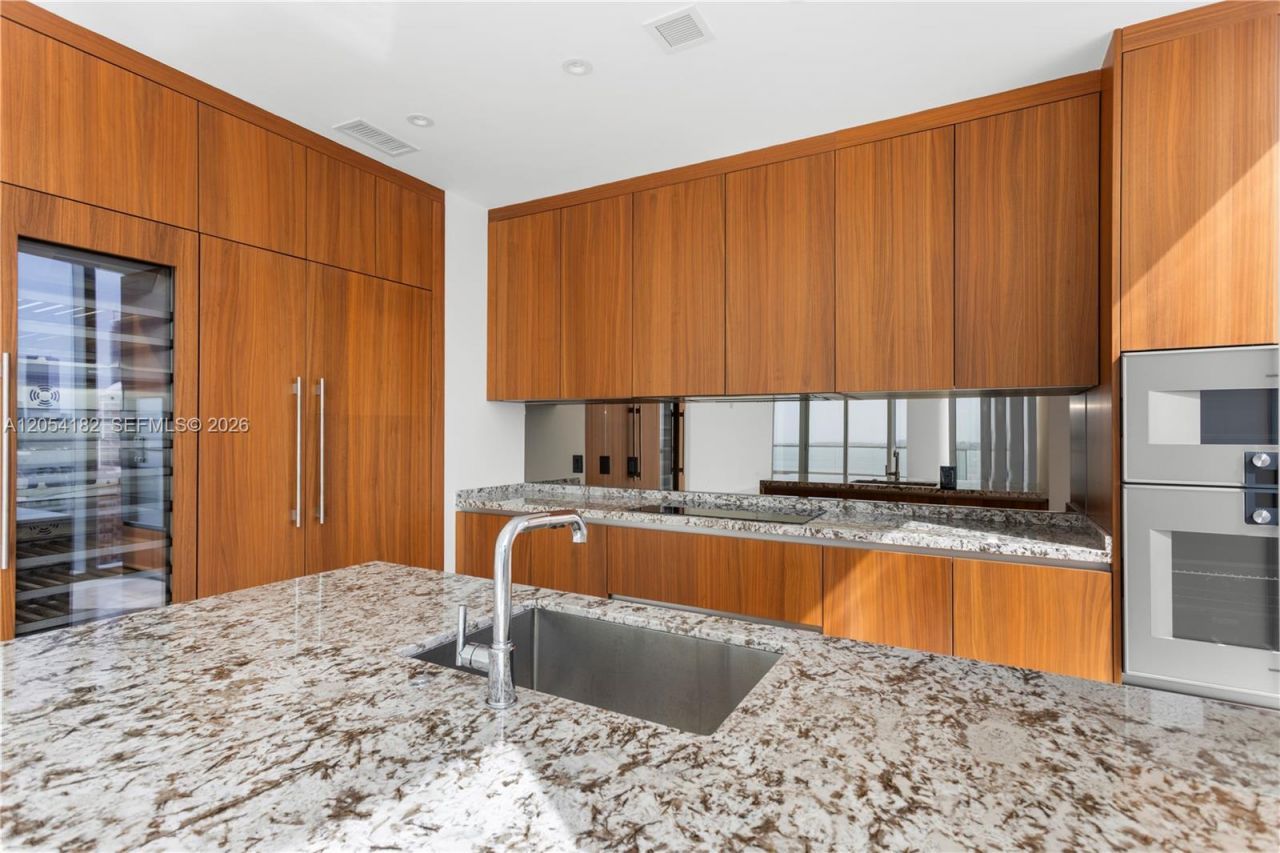 175 SE 25th Rd, Unit 2701, Miami, FL 33129 Photo