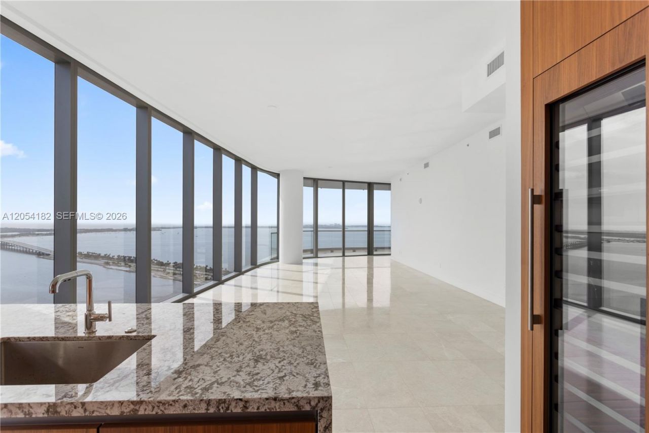 175 SE 25th Rd, Unit 2701, Miami, FL 33129 Photo