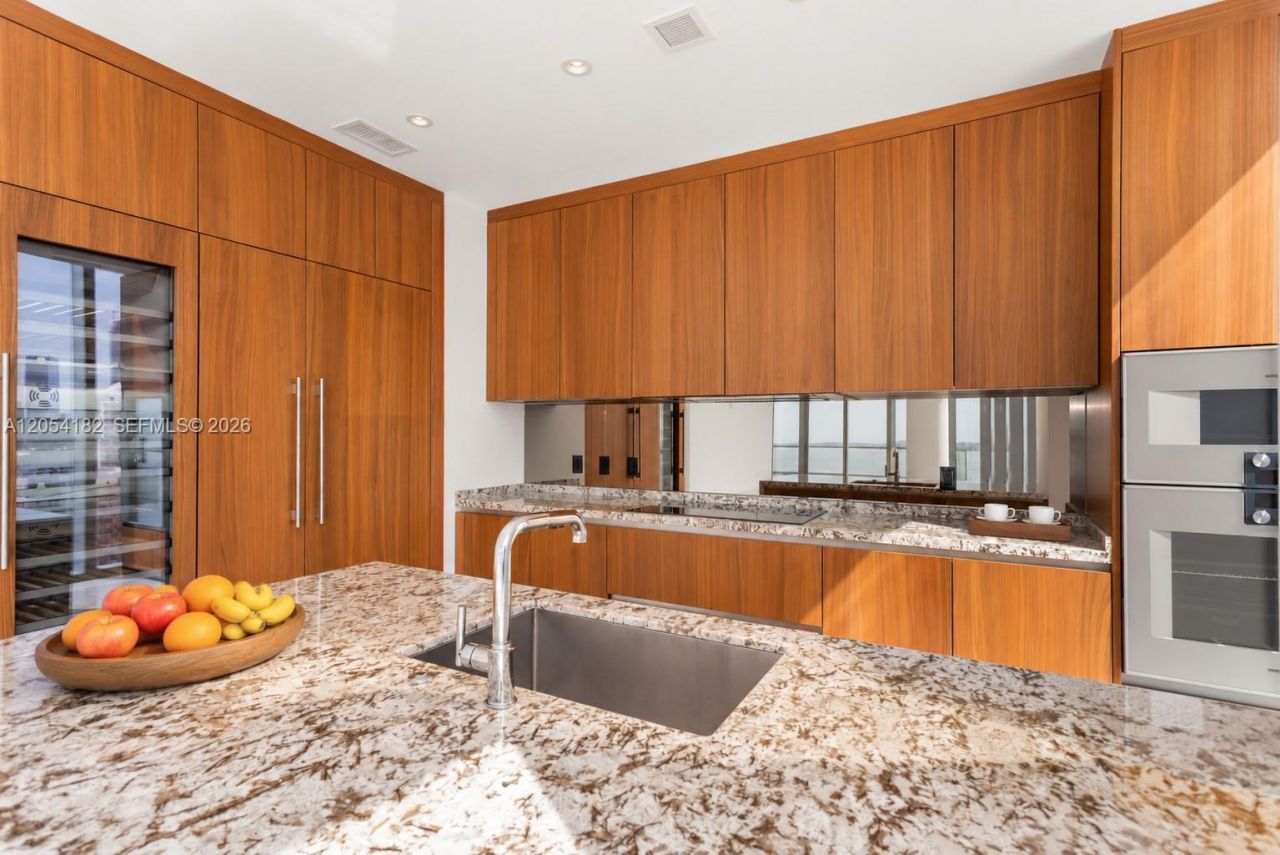175 SE 25th Rd, Unit 2701, Miami, FL 33129 Photo