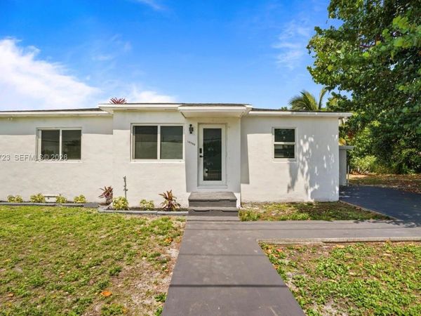 801 NW 105th St, Miami, FL 33150