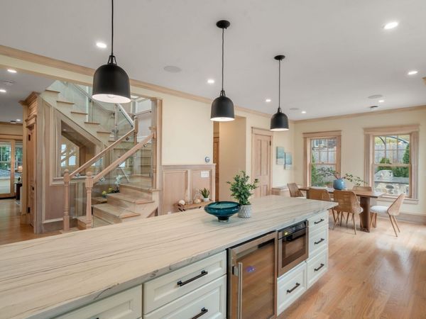 73 Main Street, Hull, MA 02045