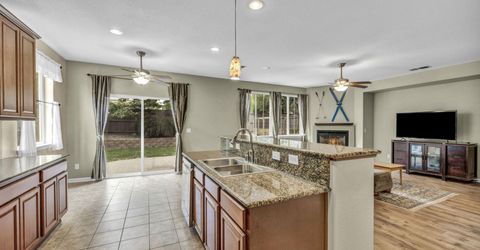 590 Little Sorrel Court, Reno, NV 89521 Photo