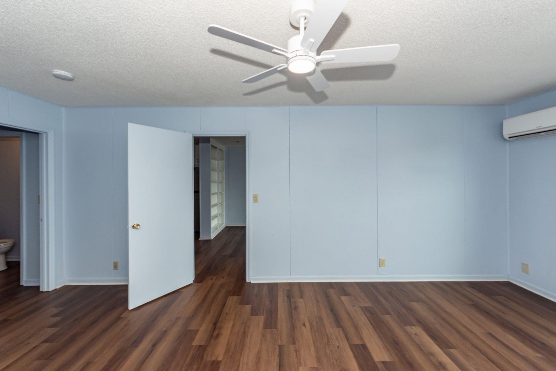 259 E Bay Photo 11
