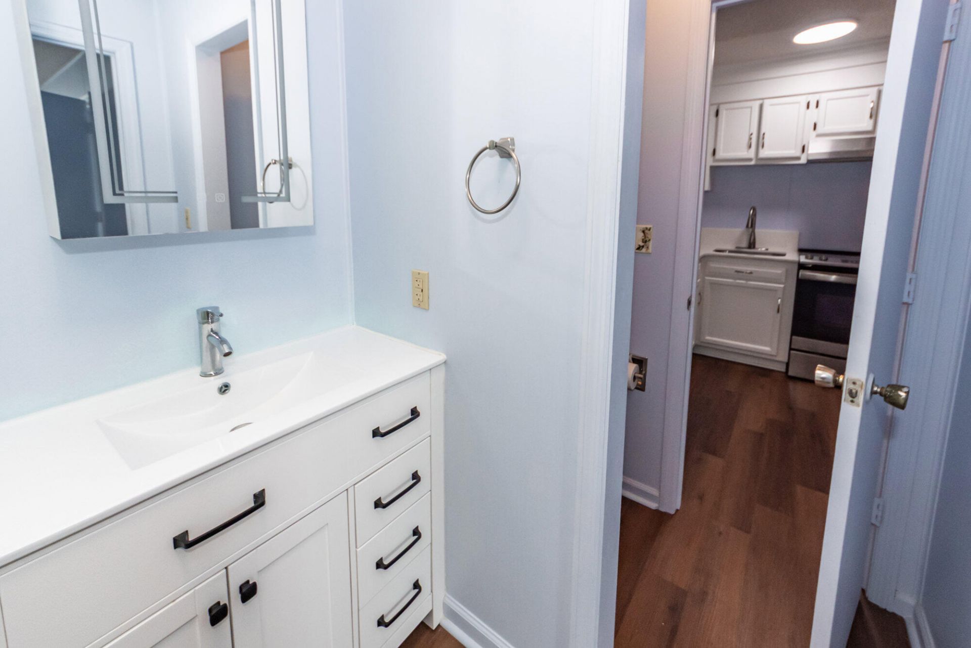 259 E Bay Photo 13