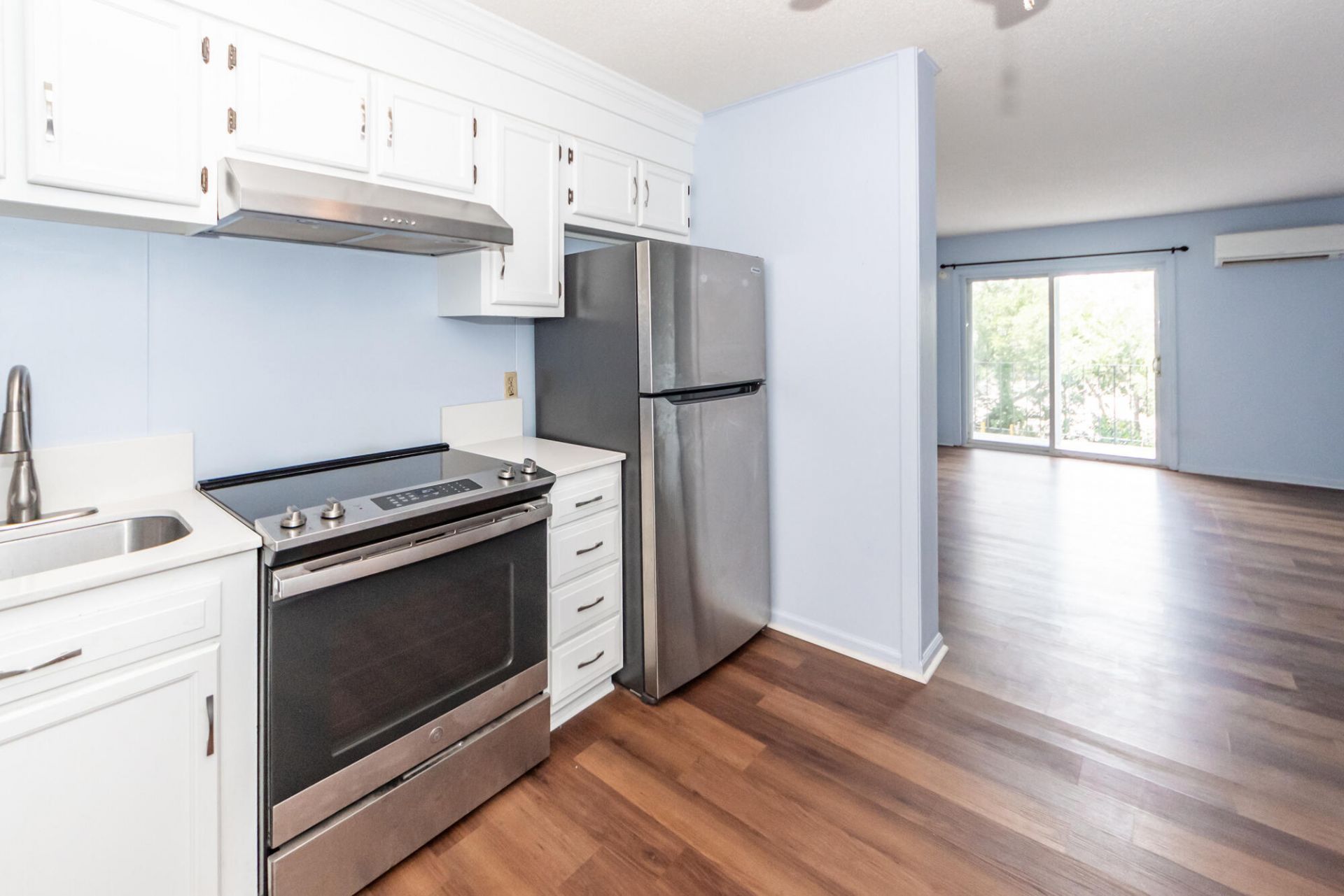 259 E Bay Photo 16