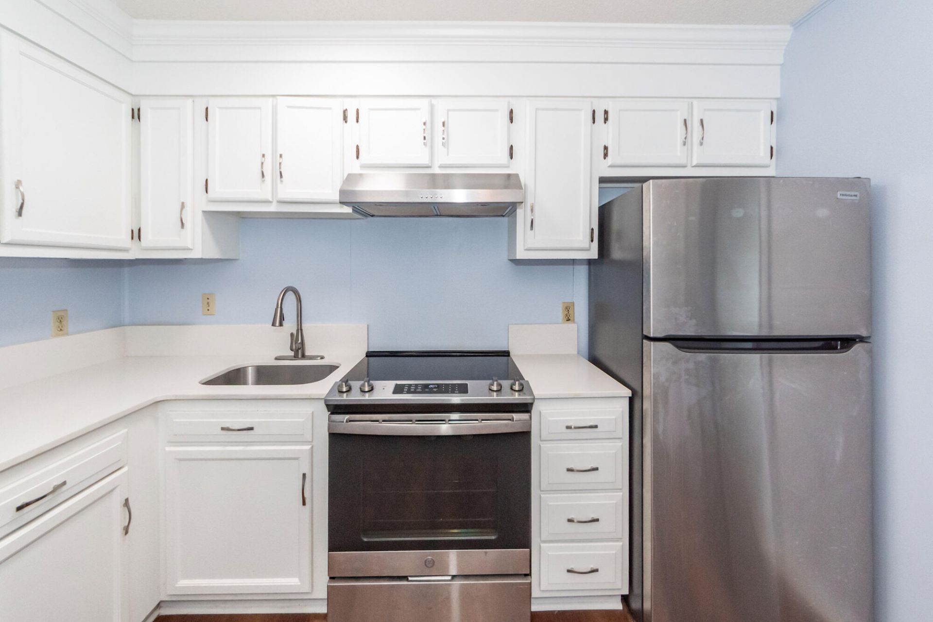 259 E Bay Photo 17