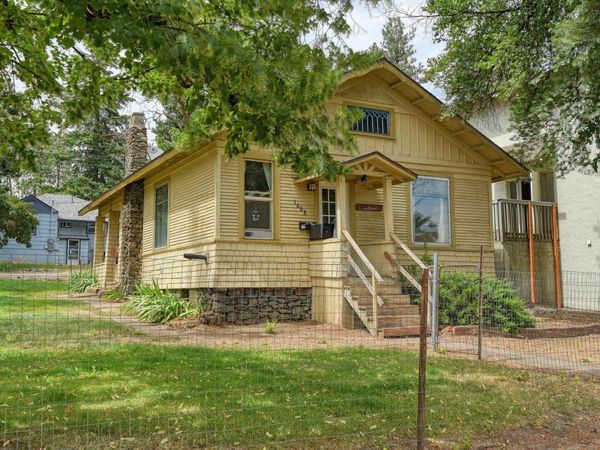 1008 2nd St, Cheney, WA 99004