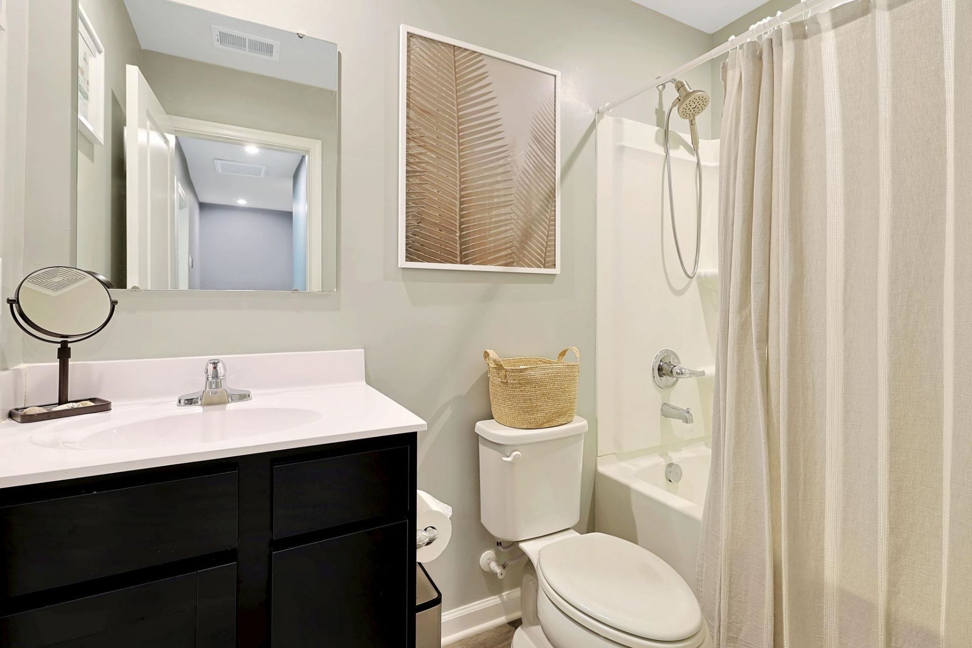 405 El Camino Dr.  Photo 19