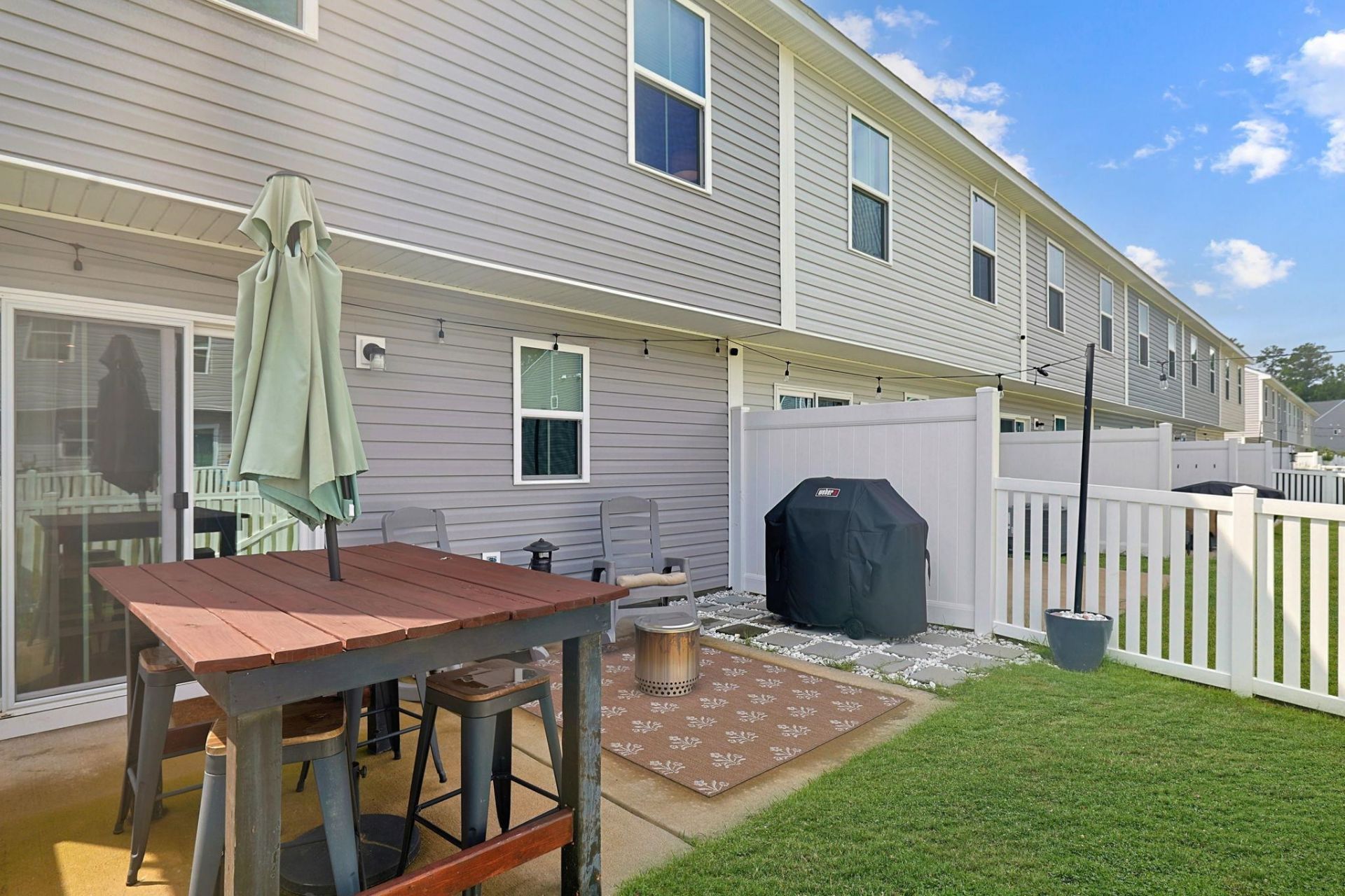 405 El Camino Dr.  Photo 25