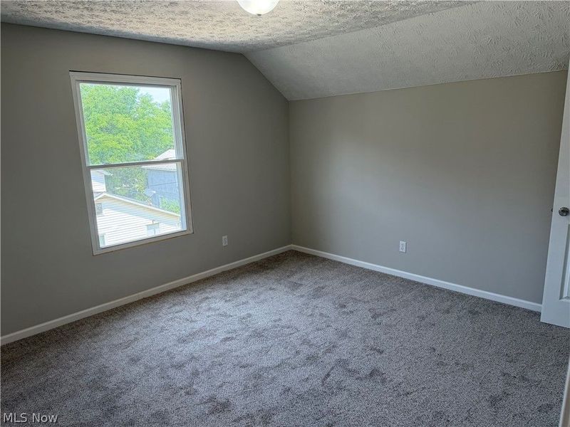 858 Forrest Drive, Akron, OH 44306 Photo 16