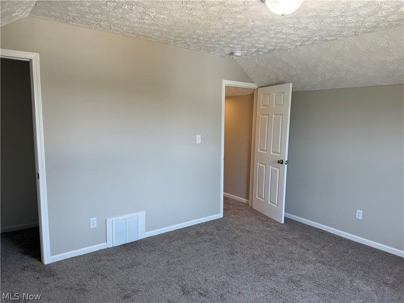 858 Forrest Drive , Akron, OH 44306 Photo 18