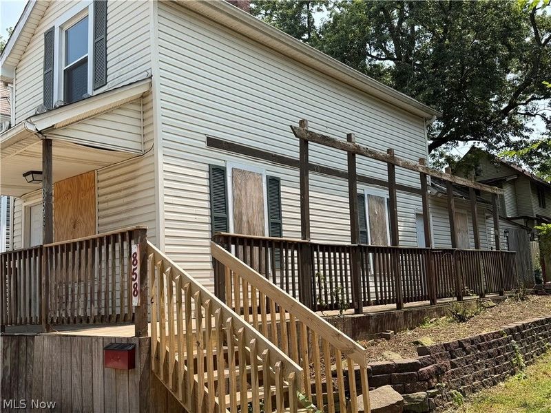 858 Forrest Drive , Akron, OH 44306 Photo 26