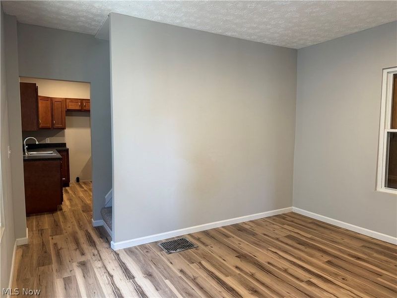 858 Forrest Drive , Akron, OH 44306 Photo 5
