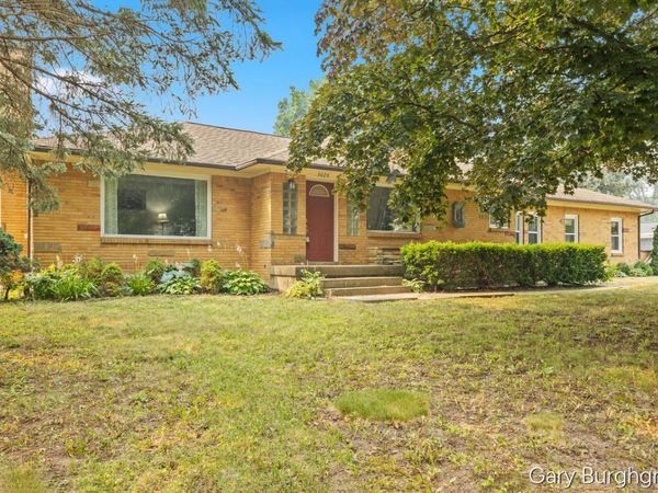 3026 Burton Street SE, Grand Rapids, MI 49546